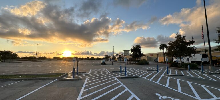 Five Reasons Why Parking Lot Maintenance Should Be in Your Houston Budget